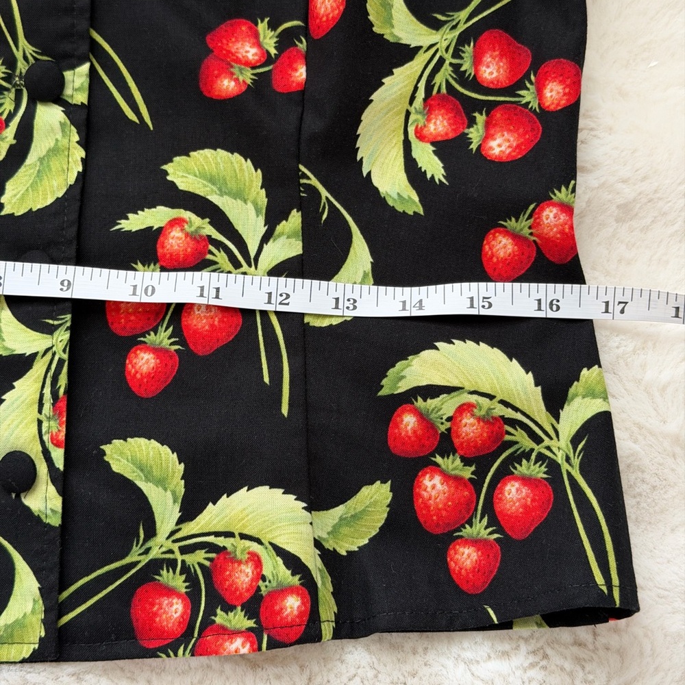 Juicy Dollz & Dames Strawberry Print Fitted Blouse - Cotton Pin - Up Style 🍓 - Picture 14 of 15